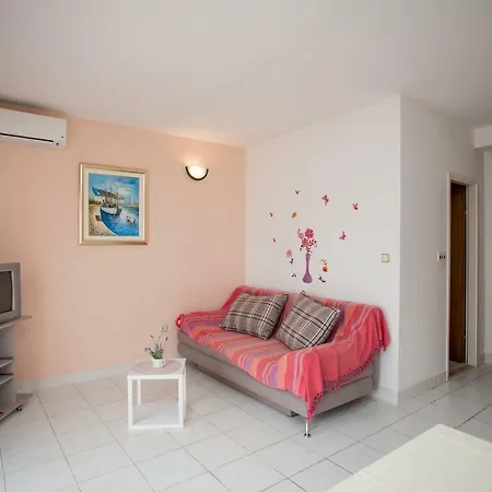 Apartman Gloria *