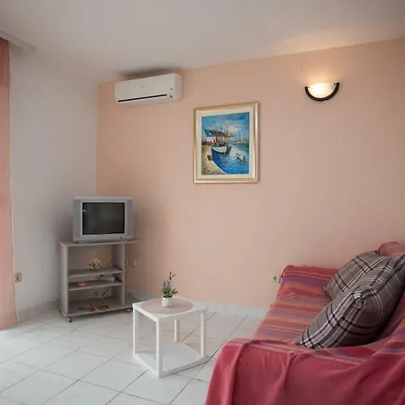 Gloria アパート *