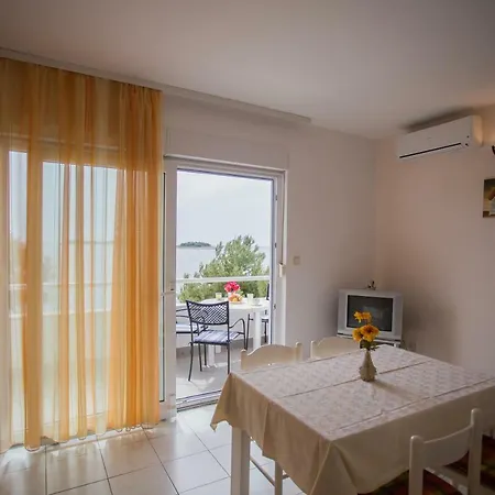 Apartman Gloria Primosten