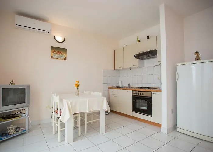 Daire Gloria Primošten